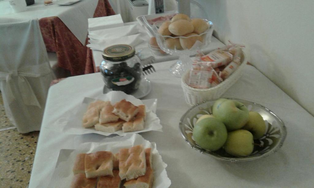 Hotel Gabbiano Alassio Kültér fotó